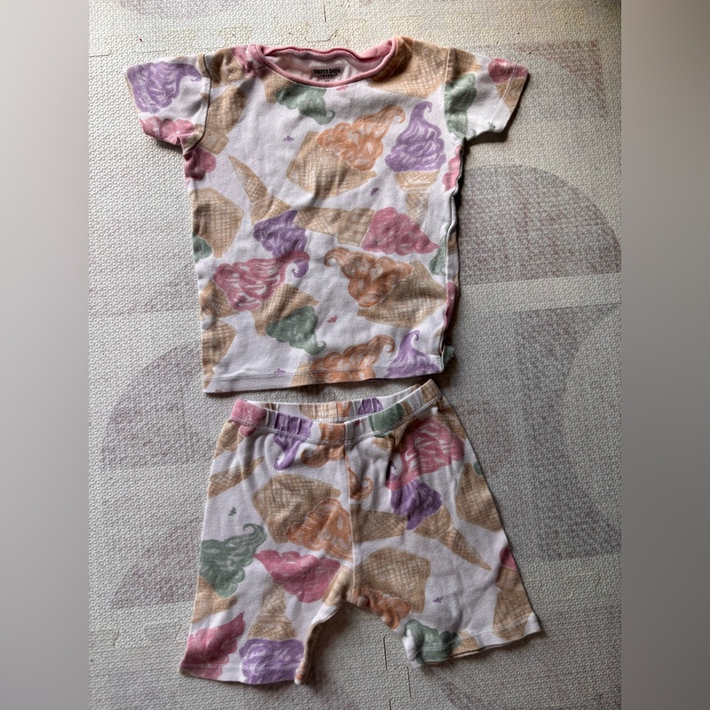 Burt’s Bees Pajama Set